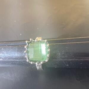 Silver Emerald color Green Cushion-Cut Ring 9